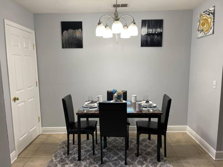 Cheerful 3-Bedrooms With Free Parking On Premises タラハシー エクステリア 写真