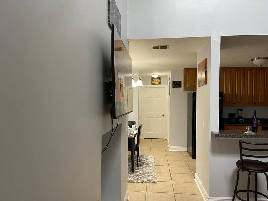 Cheerful 3-Bedrooms With Free Parking On Premises タラハシー エクステリア 写真