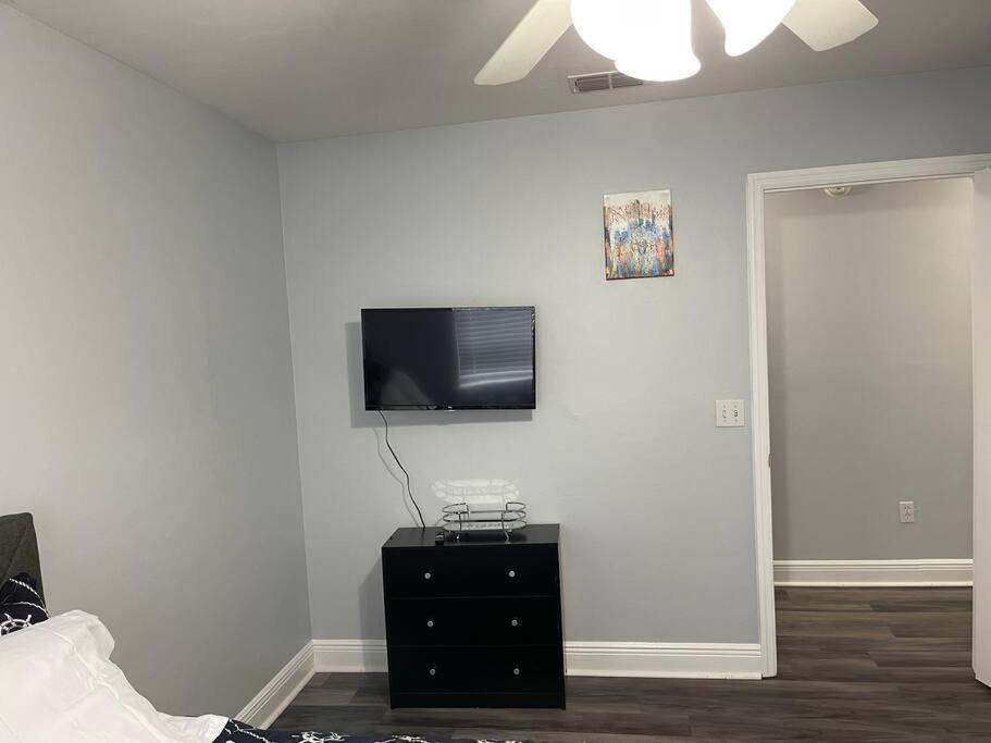 Cheerful 3-Bedrooms With Free Parking On Premises タラハシー エクステリア 写真