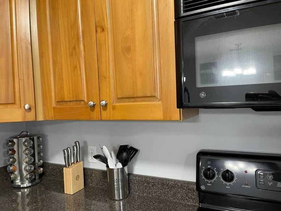 Cheerful 3-Bedrooms With Free Parking On Premises タラハシー エクステリア 写真